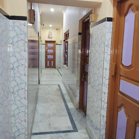 Anirudha Guest House ดีกา ภายนอก รูปภาพ