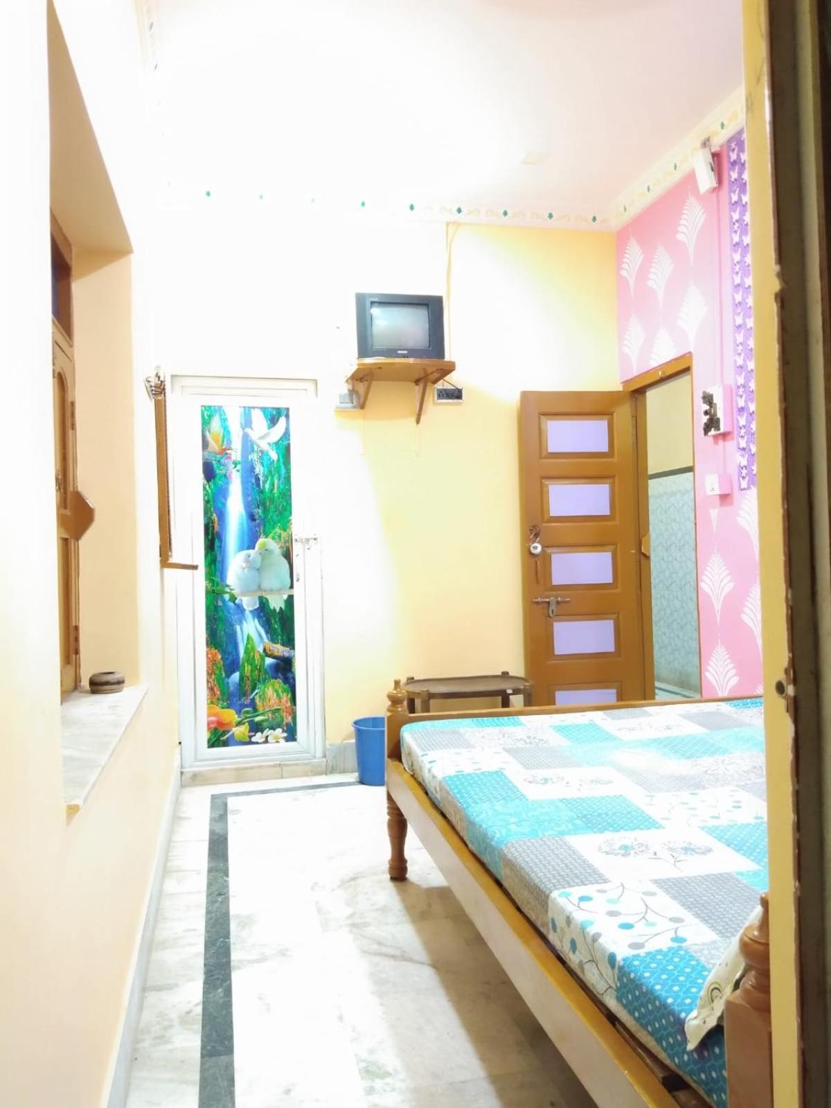 Anirudha Guest House ดีกา ภายนอก รูปภาพ
