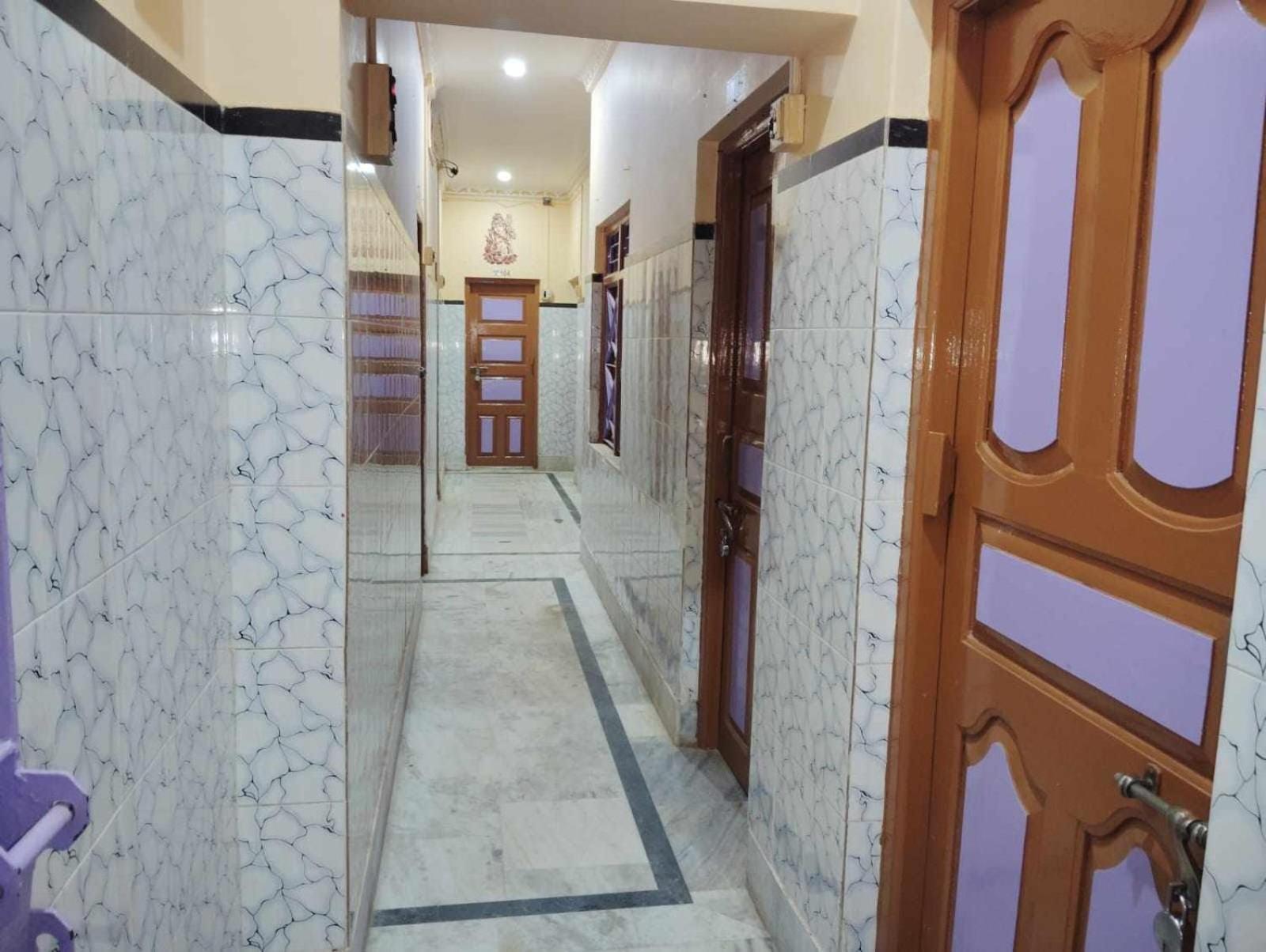 Anirudha Guest House ดีกา ภายนอก รูปภาพ
